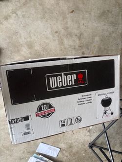 Weber Charcoal Grill (22in)