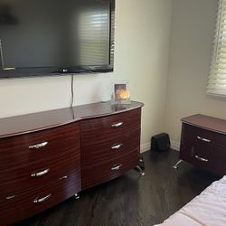 Bedroom Set dresser And Night Stand 