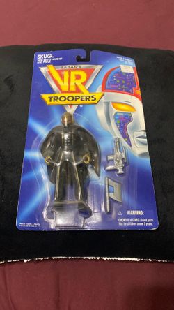 VR Troopers - Skug with battle hatchet and pistol