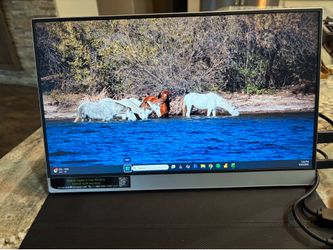 Travel monitor for laptop - 15.6”