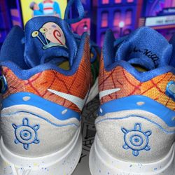 SpongeBob Kyries Size 9.5
