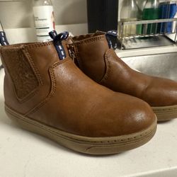 Shoe for a boy size 12