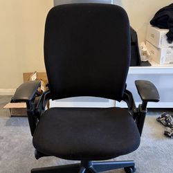 Steelcase Leap V2