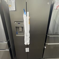 GE 25.1 cu. ft. Side by Side Refrigerator