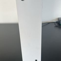 Everything is good about it got the cables and everything, just that the hdmi port don’t work