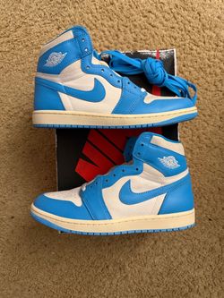 Size 8.5 (Worn once, comes with box, and extra laces) - Air Jordan 1 high og reimagined unc