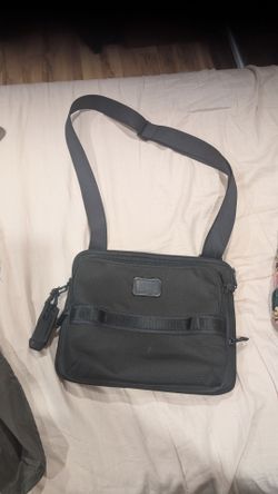 Crossbody bag