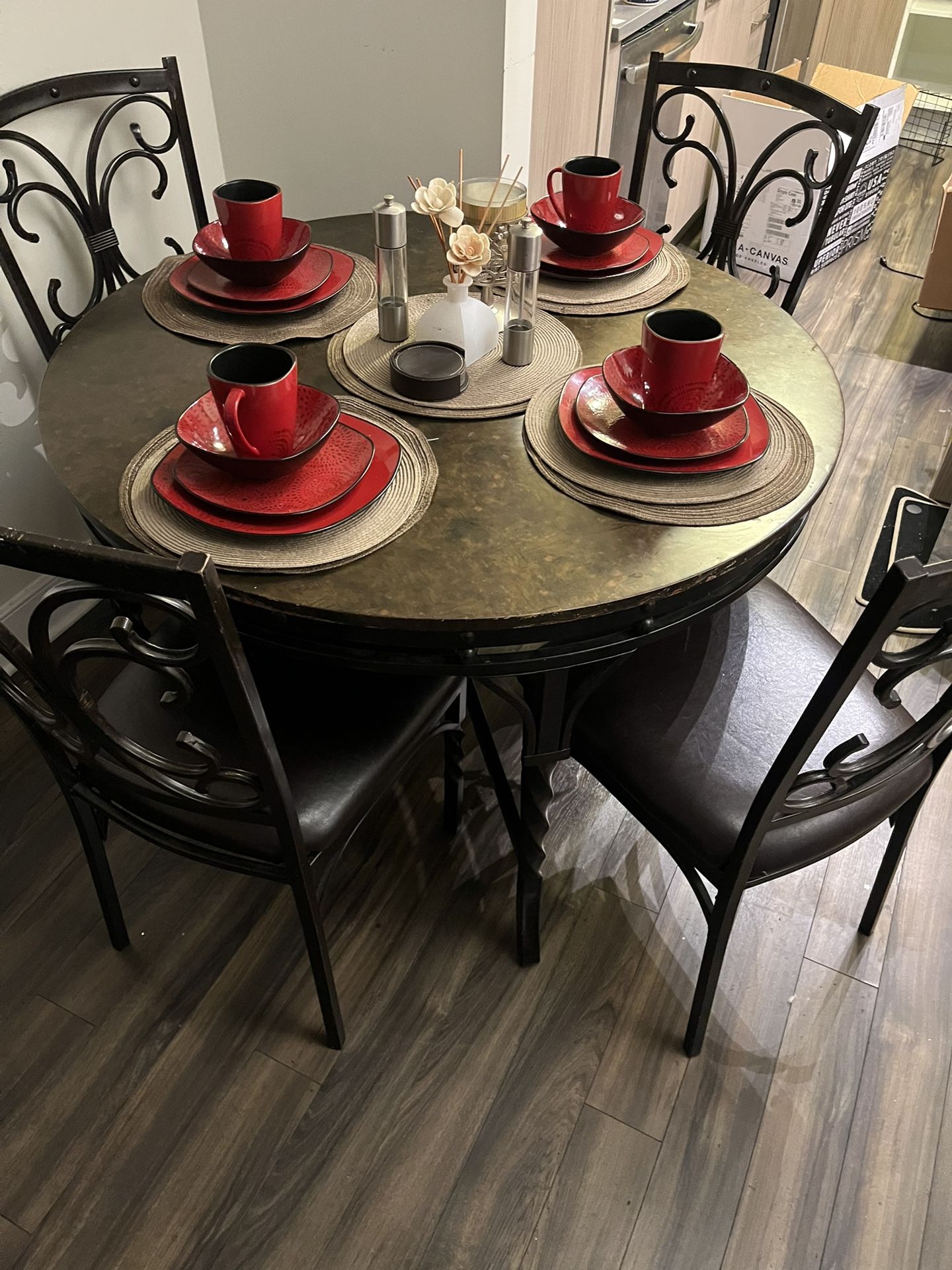 Must Go !!Iron Table Set Brown /Black ColorBlend