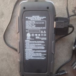 Battery Tender Portable 12V Jump Starter Power Pack