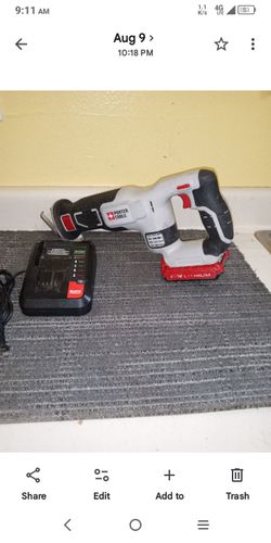 Porter Cable mini reciprocating sawzell with battery and charger in excellent working condition like new