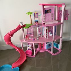 Casa De La Barbie