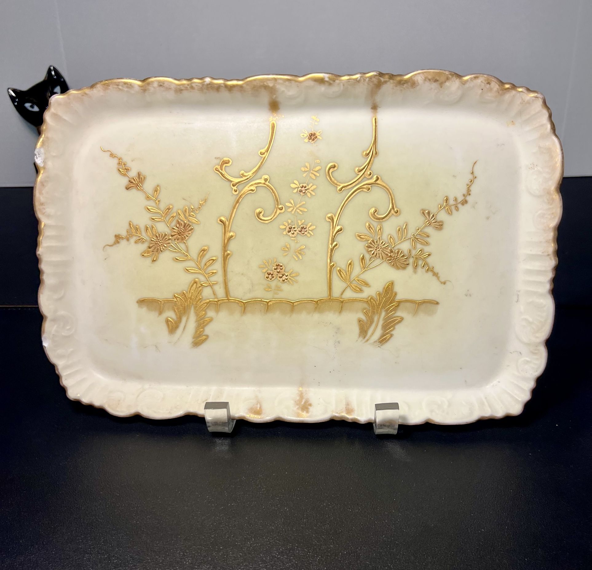 Haviland & Co. H & C Limoges France 1890s Embossed Gold Gilt Porcelain Tray