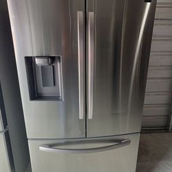 Samsung Standard-Depth 27-cu ft Dual Ice Maker Refrigerator 