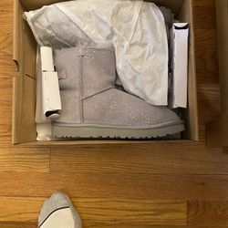 UGG Size 8