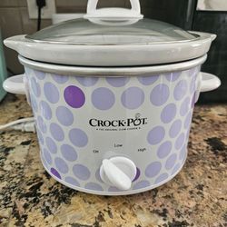 Crock-Pot Slow Cooker-Purple with polka dots