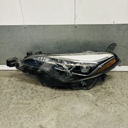 2017,2018,2019 Toyota Corolla Se Sport Headlight/Luz Frontal Lh Driver Oem