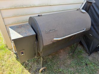Traeger Wood Pellet Grill Smoker