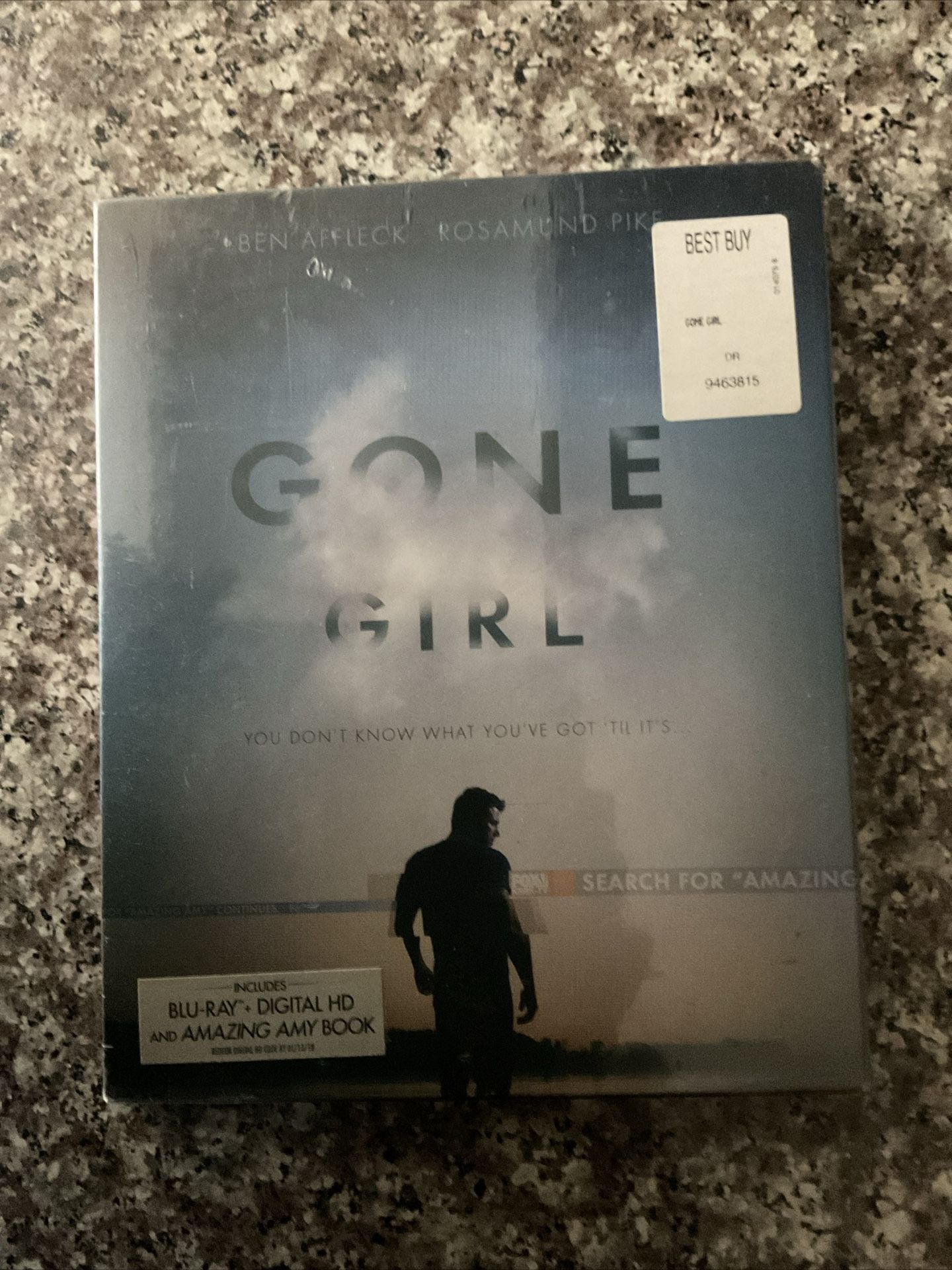 Blue Ray Movie “Gone Girl” Ben Affleck Comes With Amy Book, New And Sealed