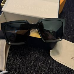 Sunglasses 