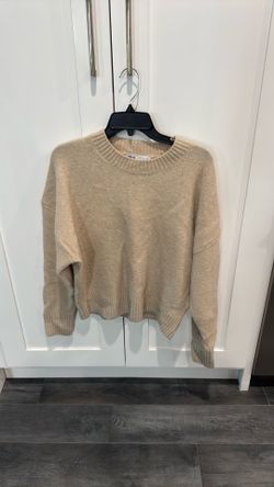Zara womens sweater