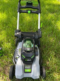 New Ego 2240 battery powered 22” duel port beast; comes with everything including a 10ah aftermarket battery