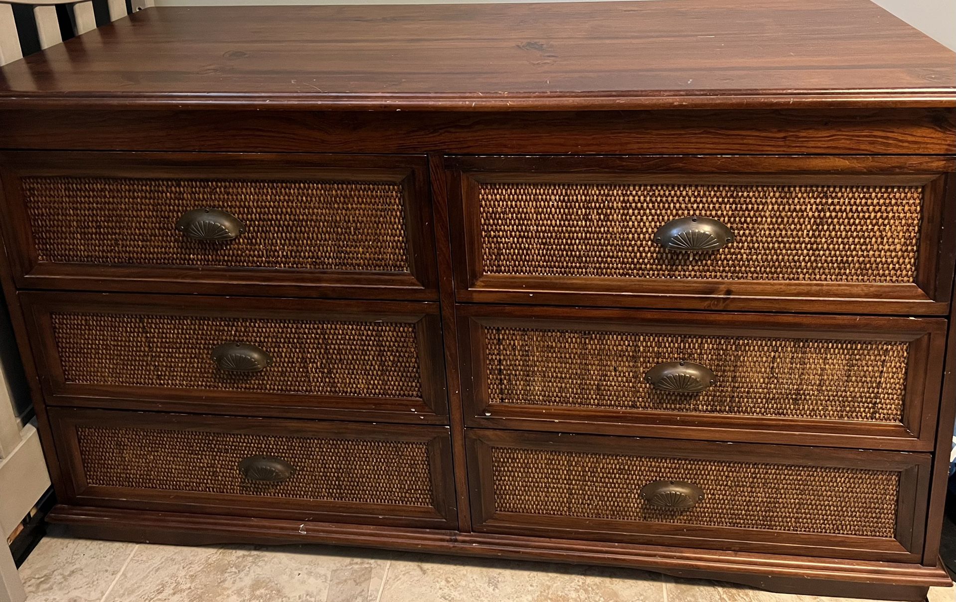 4 Pieces Bedroom Set