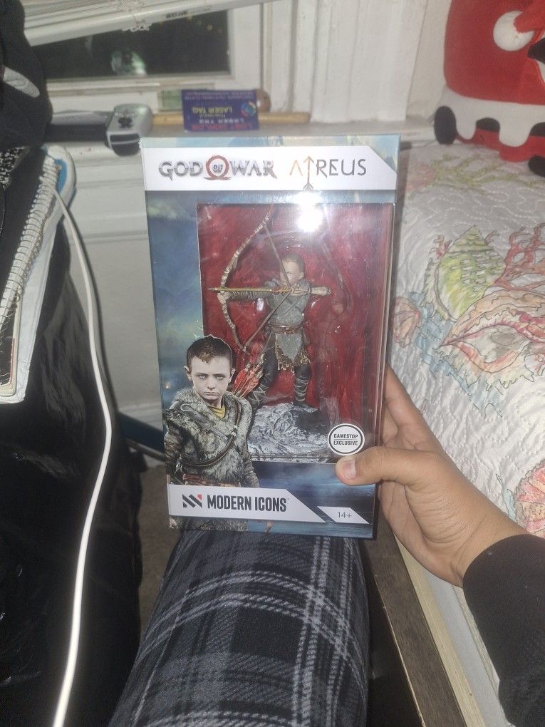 Modern Icon God Of War 2018 Atreaus Collectable