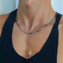Mobius star collarbone chain necklace does not fade fashionable men's versatile twisted stitching pendant chain ins
