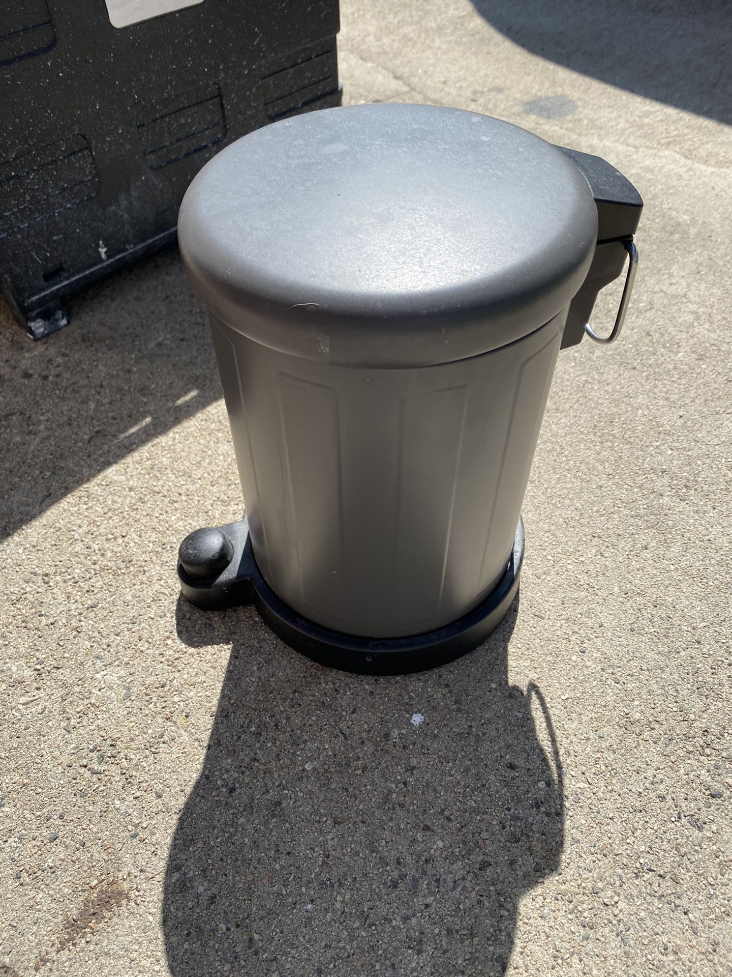 Small trash can