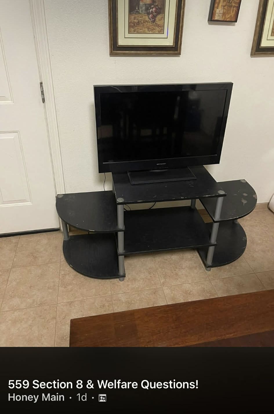 Free 32 Inch Tv And Stand… Not A Smart Tv…