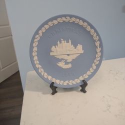 Christmas 1973 Wedgewood Blue And White 