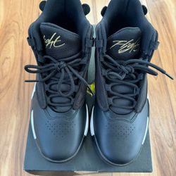 Jordan Max Aura 4(GS) Size 6.5Y