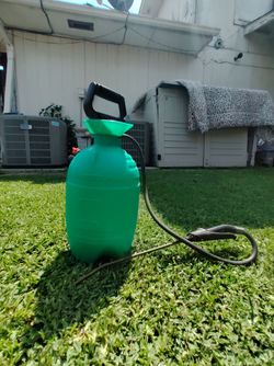 Garden sprayer