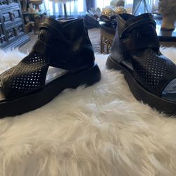 + NEW+ Chunk Heel Sandal