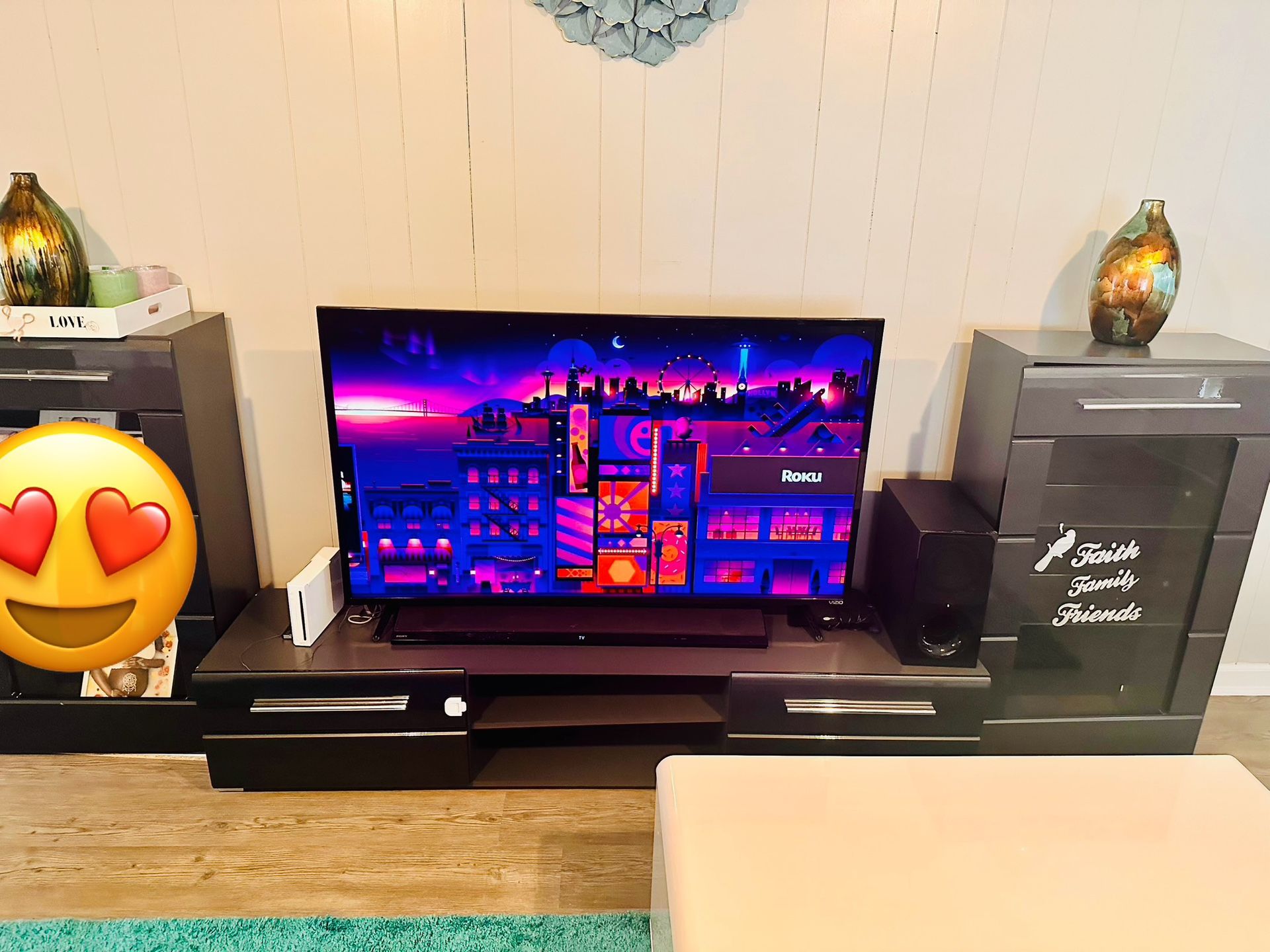 Entertainment Set 4pc Set 