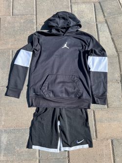 Nike Jordan Youth XL shorts & hoodie