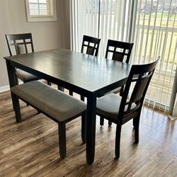 Modern Almost Brand New Condition Gray Kitchen 5 Pieces Table Set