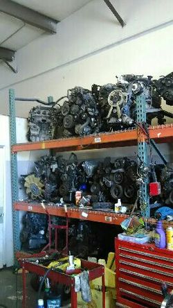 Se venden motores y trasmicciones usadas con garantia