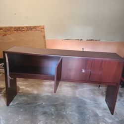 Hutch for desk