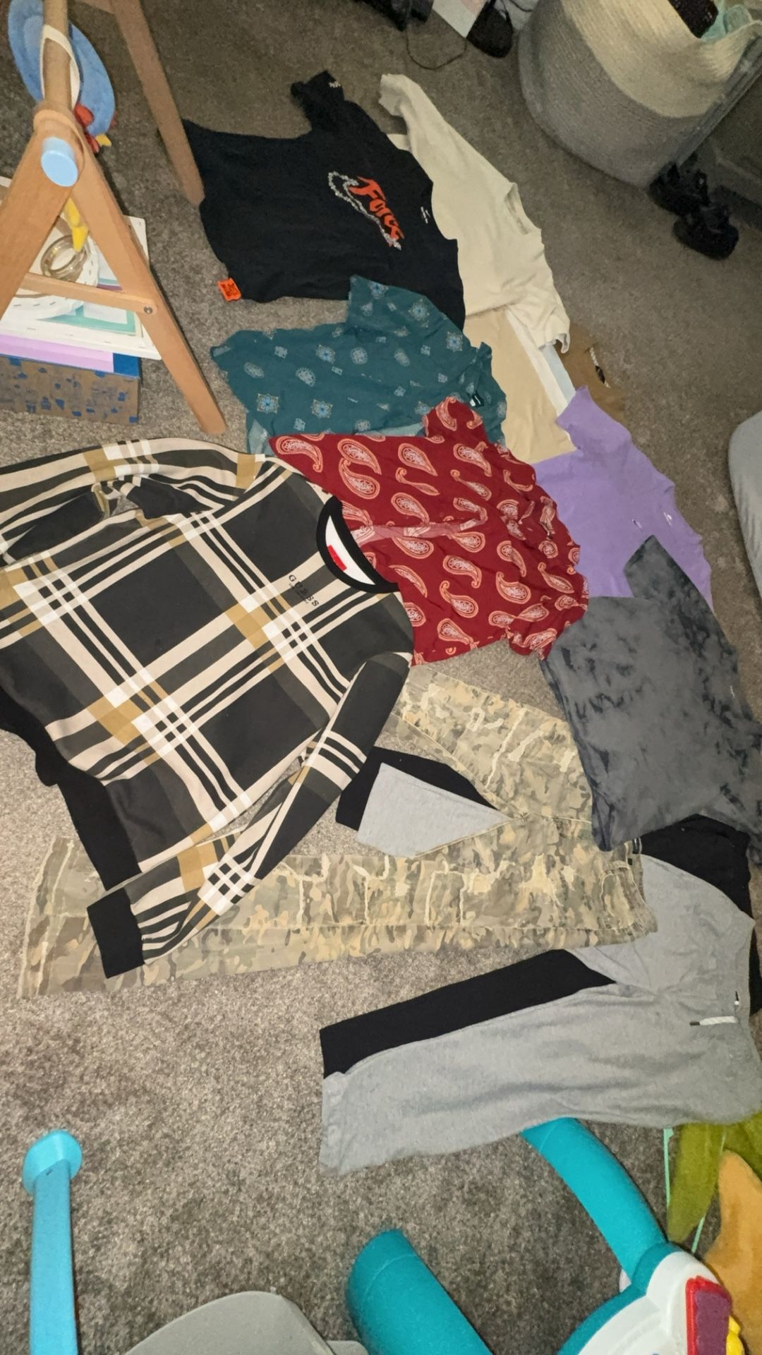 Medium / Large Clothes