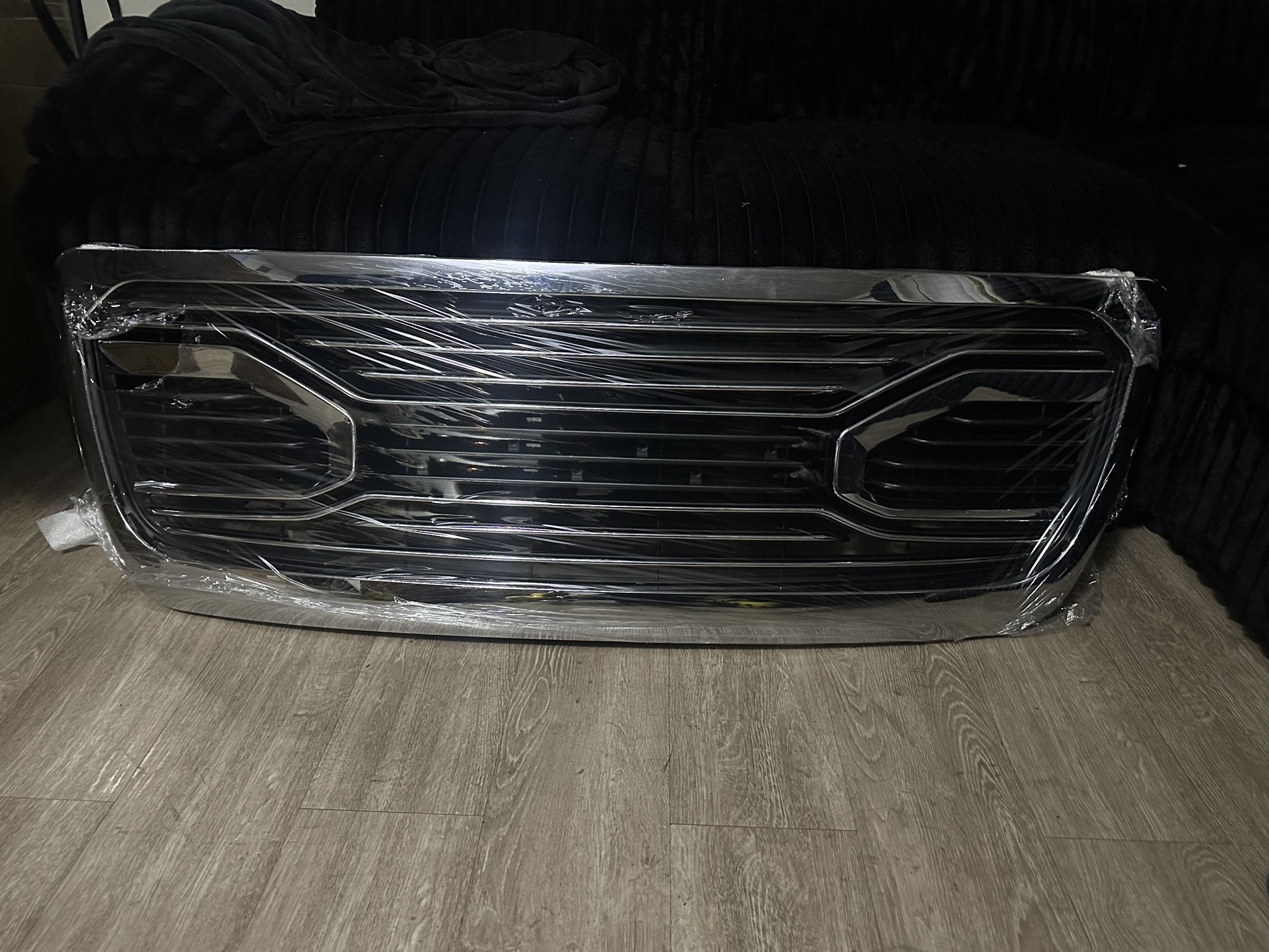 Grille Grill Compatible with 2013-2018 Dodge RAM 1500