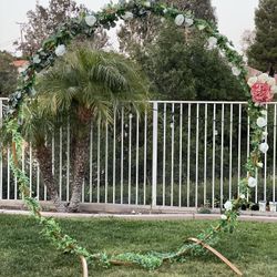 7.5 Feet Decoreated Arch/Ring/ Backdrop