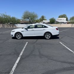 2014 Ford Taurus