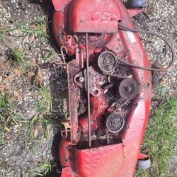 ((Read Ad))((50" Troybilt/toro/LT1042 cubcadet Deck)) Riding Mower 