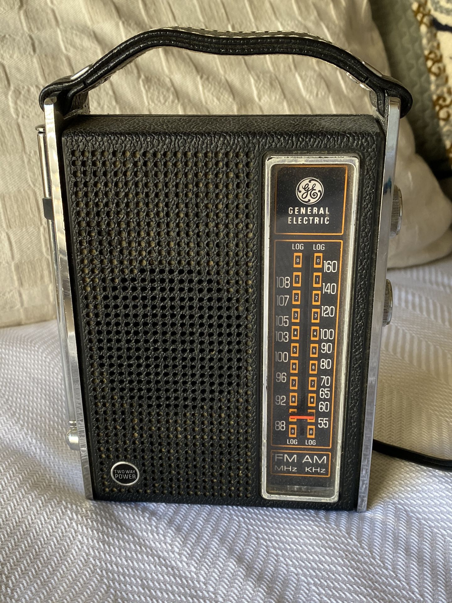 Old G&E Radio