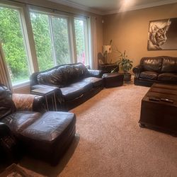 FREE  Three-piece living room sofa set with Ottoman