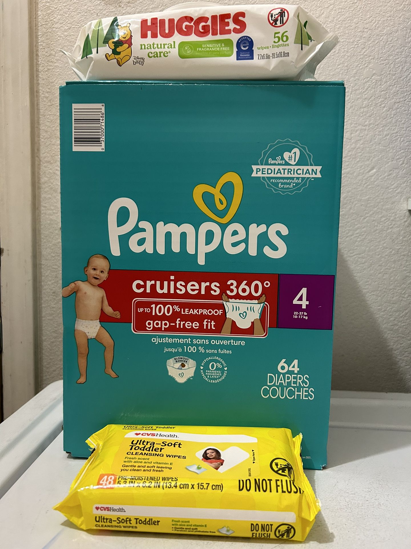 Pampers Cruiser Box (64 Diapers) And  2  Wipes Packs 