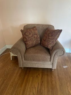 Arm Chair $25