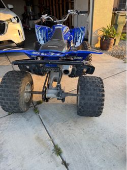 Yamaha yfz (contact info removed) title in hand