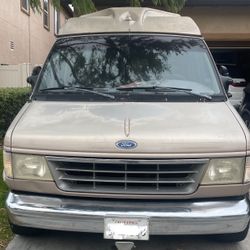 Ford Econoline Front End